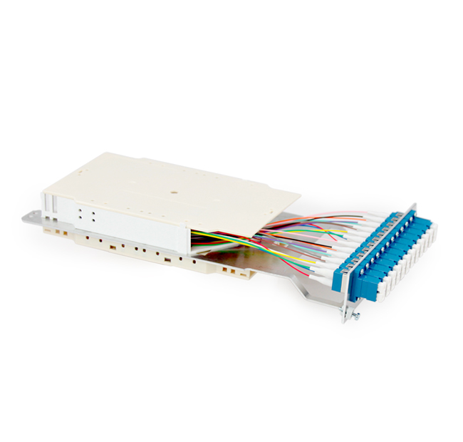 Fiber optic termination module 3U/7HP - 12 SC-Splx SM 9/125 adapters, blue colour - 12 LC SM 9/125 pigtails, splice tray, organizer, cover